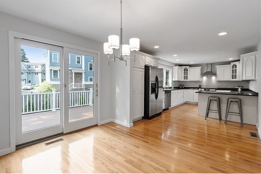 11 Lyon Road Brookline, MA 02467 - Photo 15 of 37