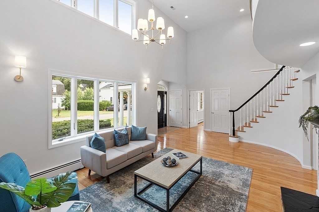 11 Lyon Road Brookline, MA 02467 - Photo 4 of 37