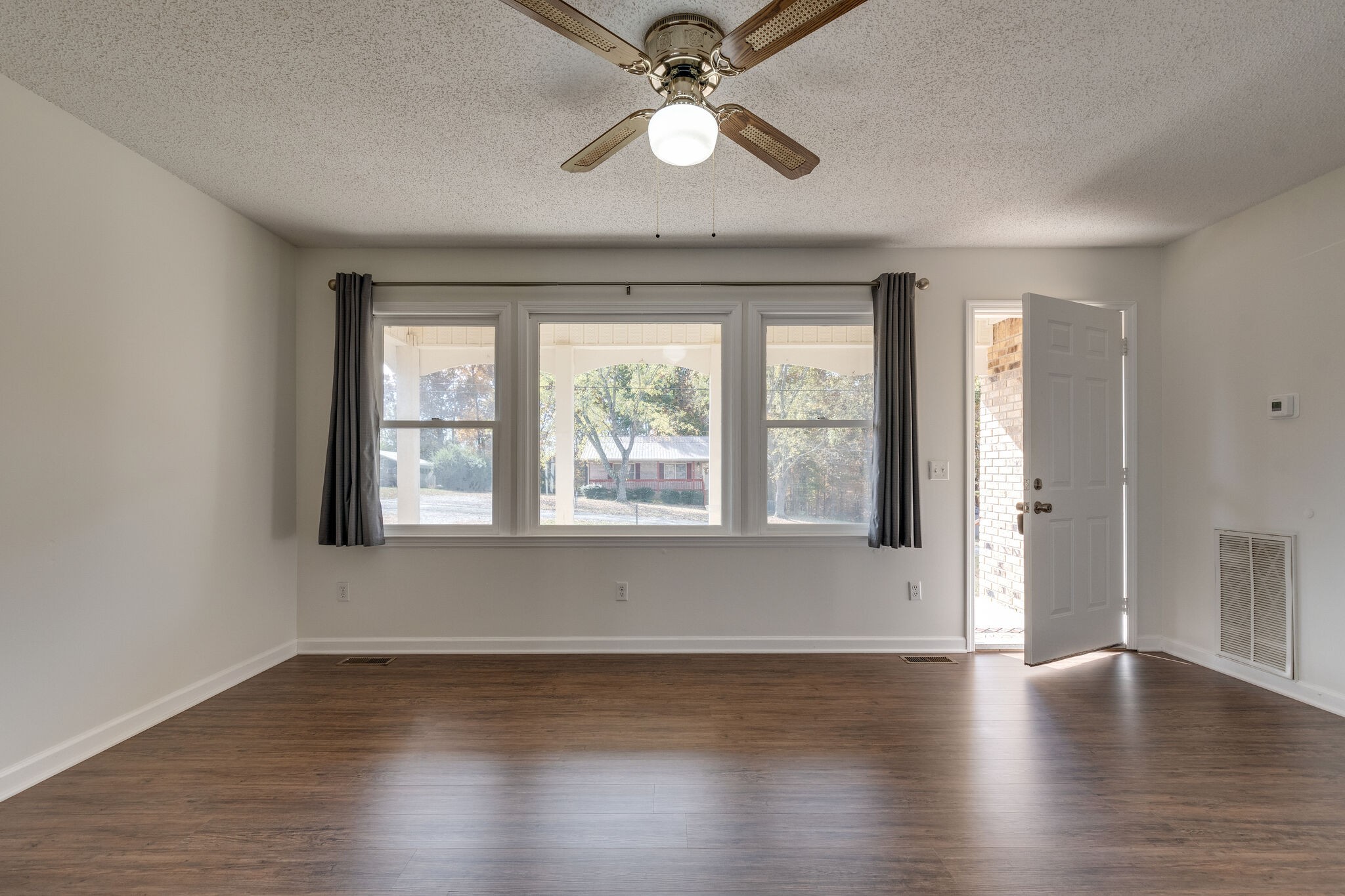 220 Hurst Road Hohenwald, TN 38462 - Photo 6 of 25 Gallery Image 6