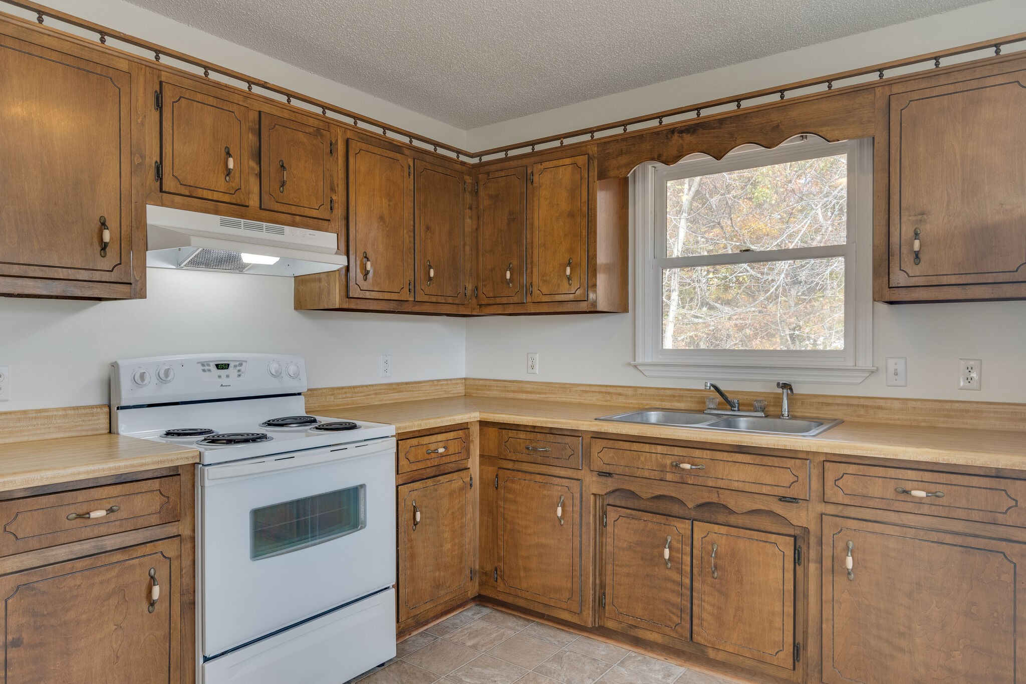 220 Hurst Road Hohenwald, TN 38462 - Photo 9 of 25 Gallery Image 9