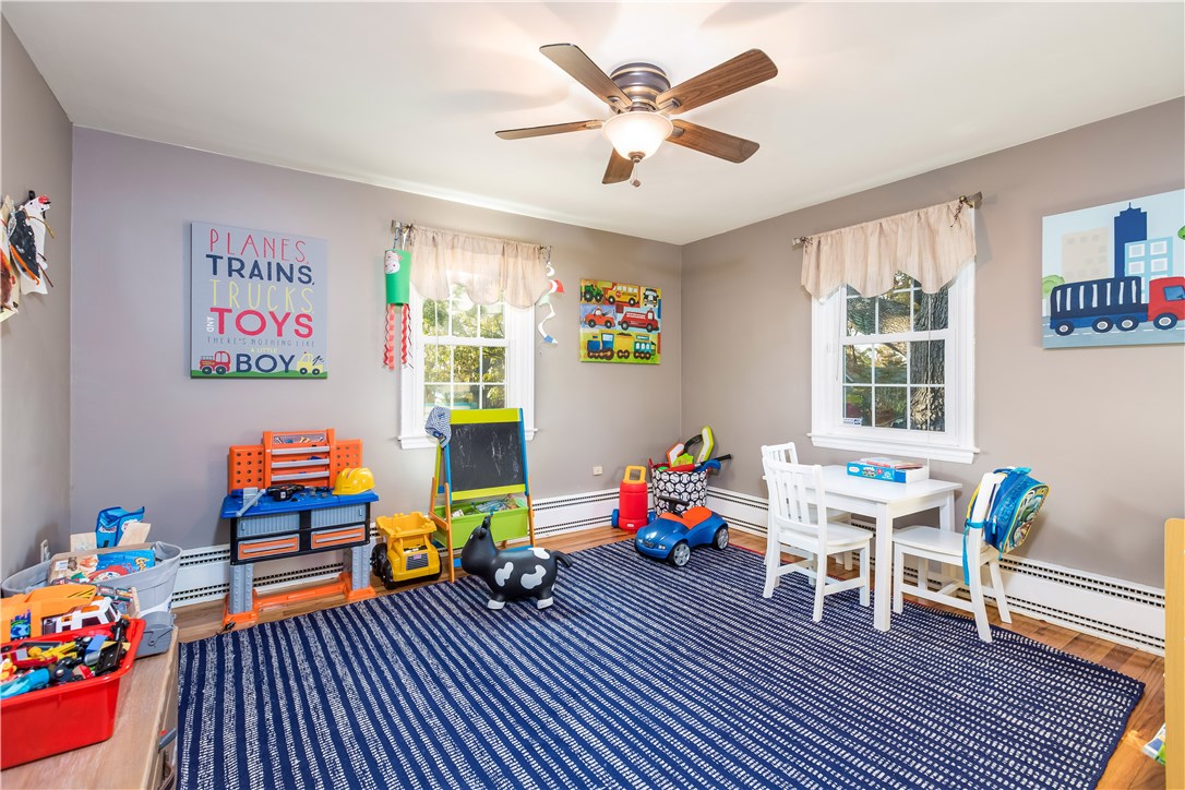 96 Edgehill Road Warwick, RI 02889 - Photo 16 of 35