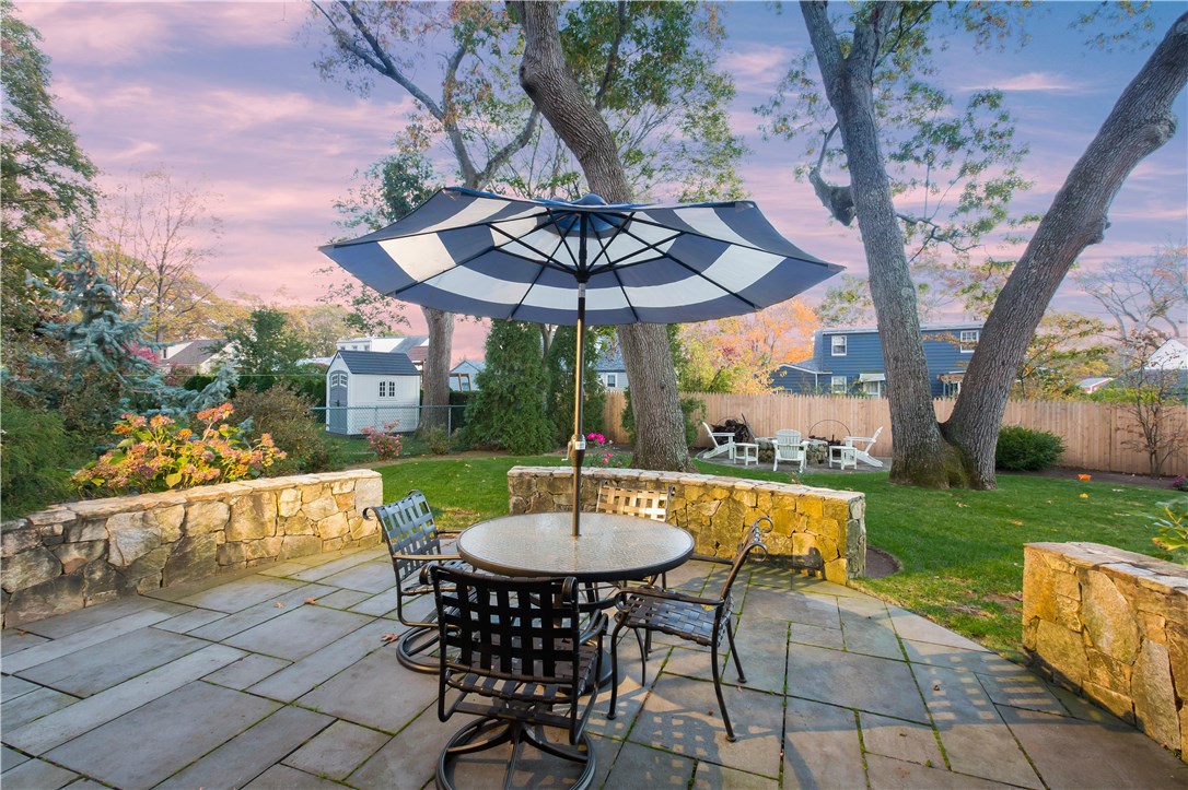 96 Edgehill Road Warwick, RI 02889 - Photo 28 of 35