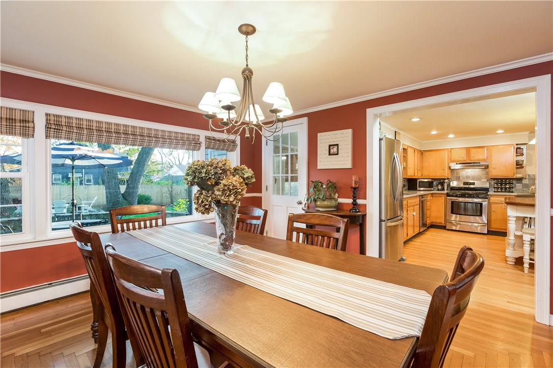 96 Edgehill Road Warwick, RI 02889 - Photo 9 of 35