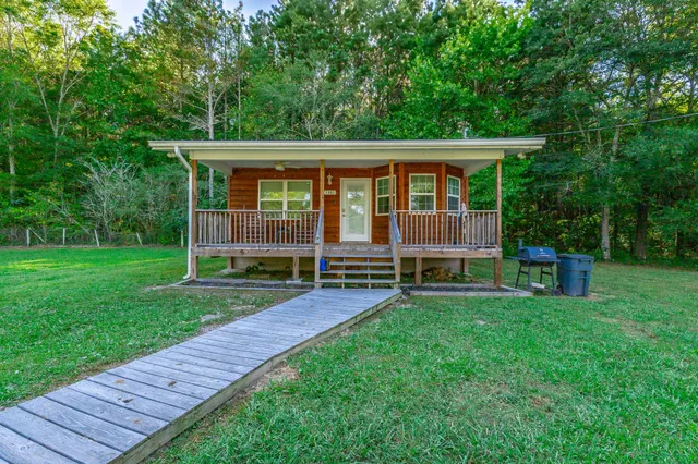 $1,200,000 | 13461372 Peggy Lane, Tunnel Hill, GA 30755