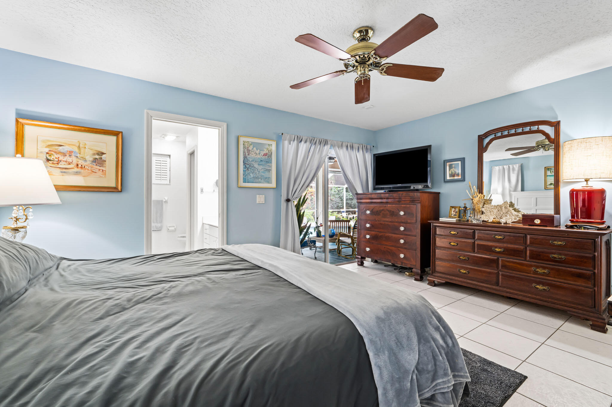 15884 N Road Loxahatchee Groves, FL 33470 - Photo 19 of 46 Primary Bedroom