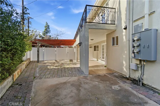 a view of a house with a outdoor space