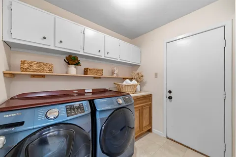 $330,000 | 42 Lyrebird Drive, The Woodlands, TX 77380
