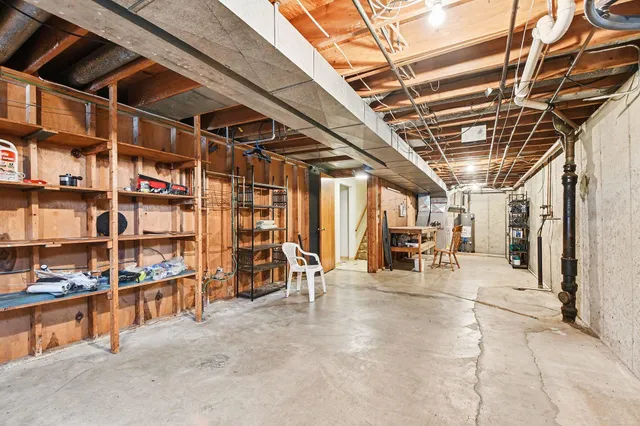 $315,900 | 5560 Greenboro Drive Southeast, Grand Rapids, MI 49508