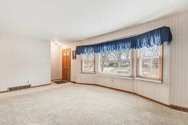 $315,900 | 5560 Greenboro Drive Southeast, Grand Rapids, MI 49508