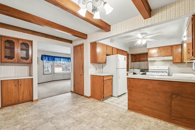 $315,900 | 5560 Greenboro Drive Southeast, Grand Rapids, MI 49508