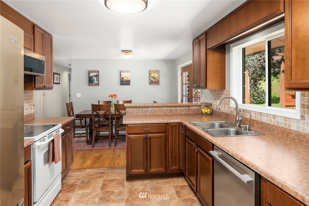 11617 Fay Road Northeast Carnation, WA 98014 - Photo 11 of 31