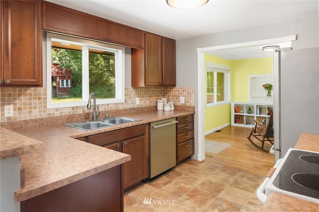 11617 Fay Road Northeast Carnation, WA 98014 - Photo 8 of 31