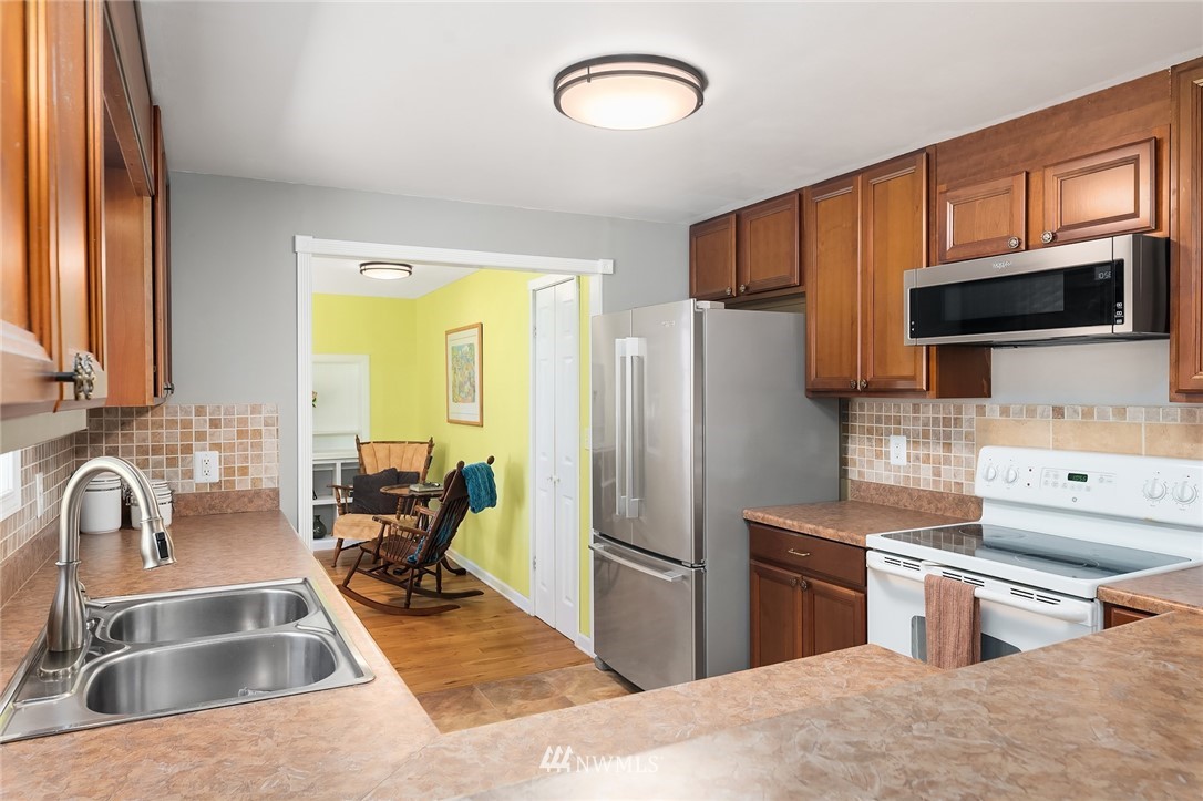 11617 Fay Road Northeast Carnation, WA 98014 - Photo 9 of 31