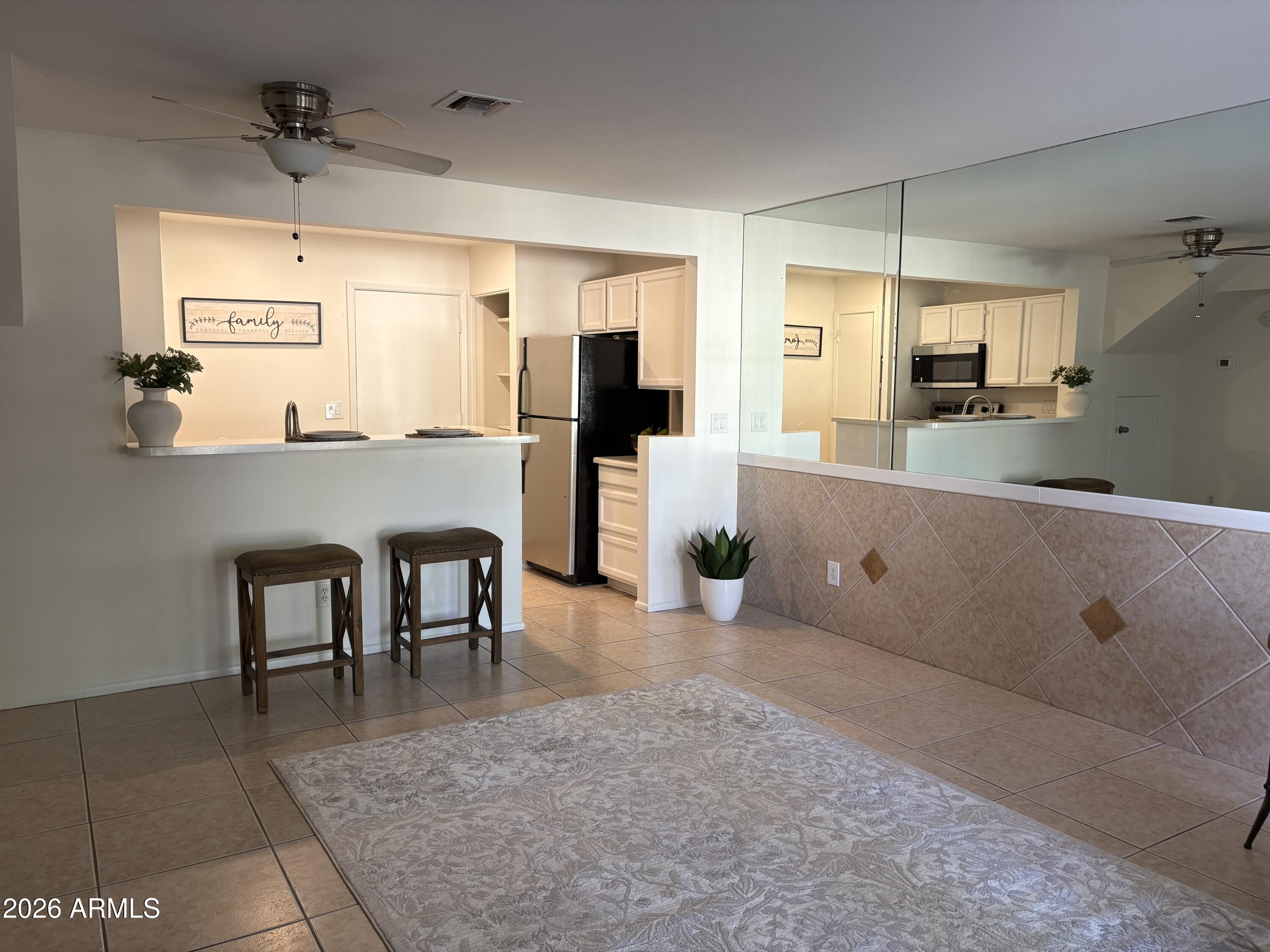 30 East Brown Road, Unit 1024 Mesa, AZ 85201 - Photo 9 of 29 Great room