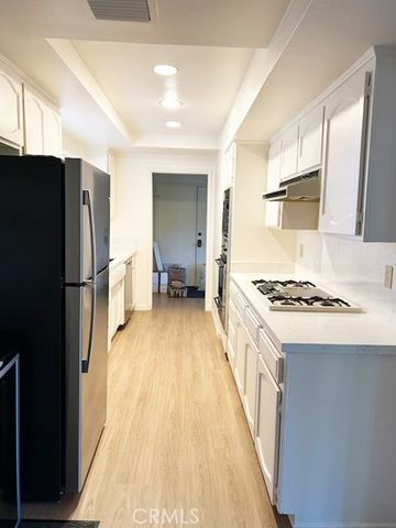 $3,600 | 4415 Saugus Avenue, Unit 202, Sherman Oaks, CA 91403