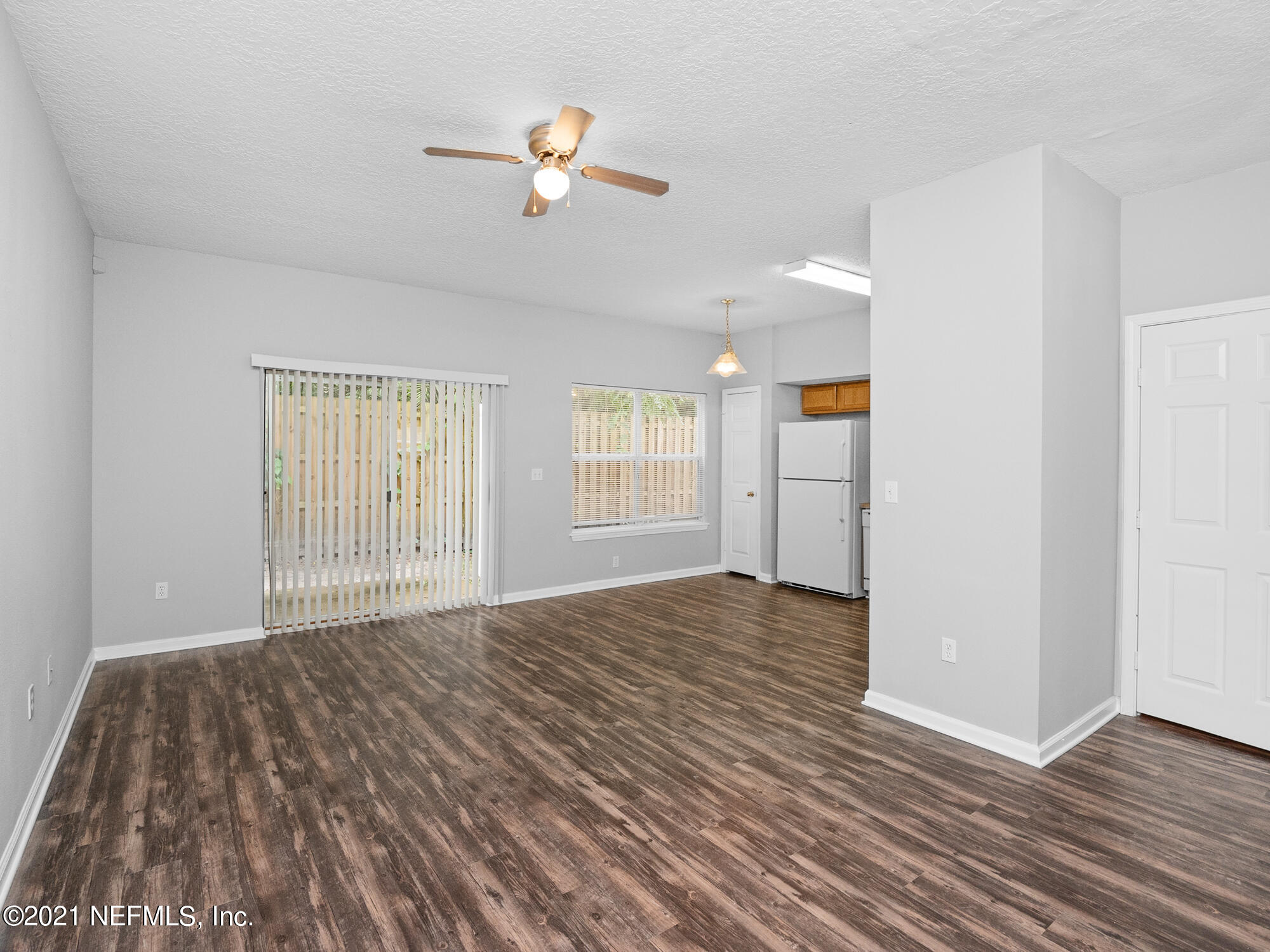 5260 Collins Road, Unit 904 Jacksonville, FL 32244 - Photo 2 of 18 5260 Collins Rd Unit 904 Edit-3
