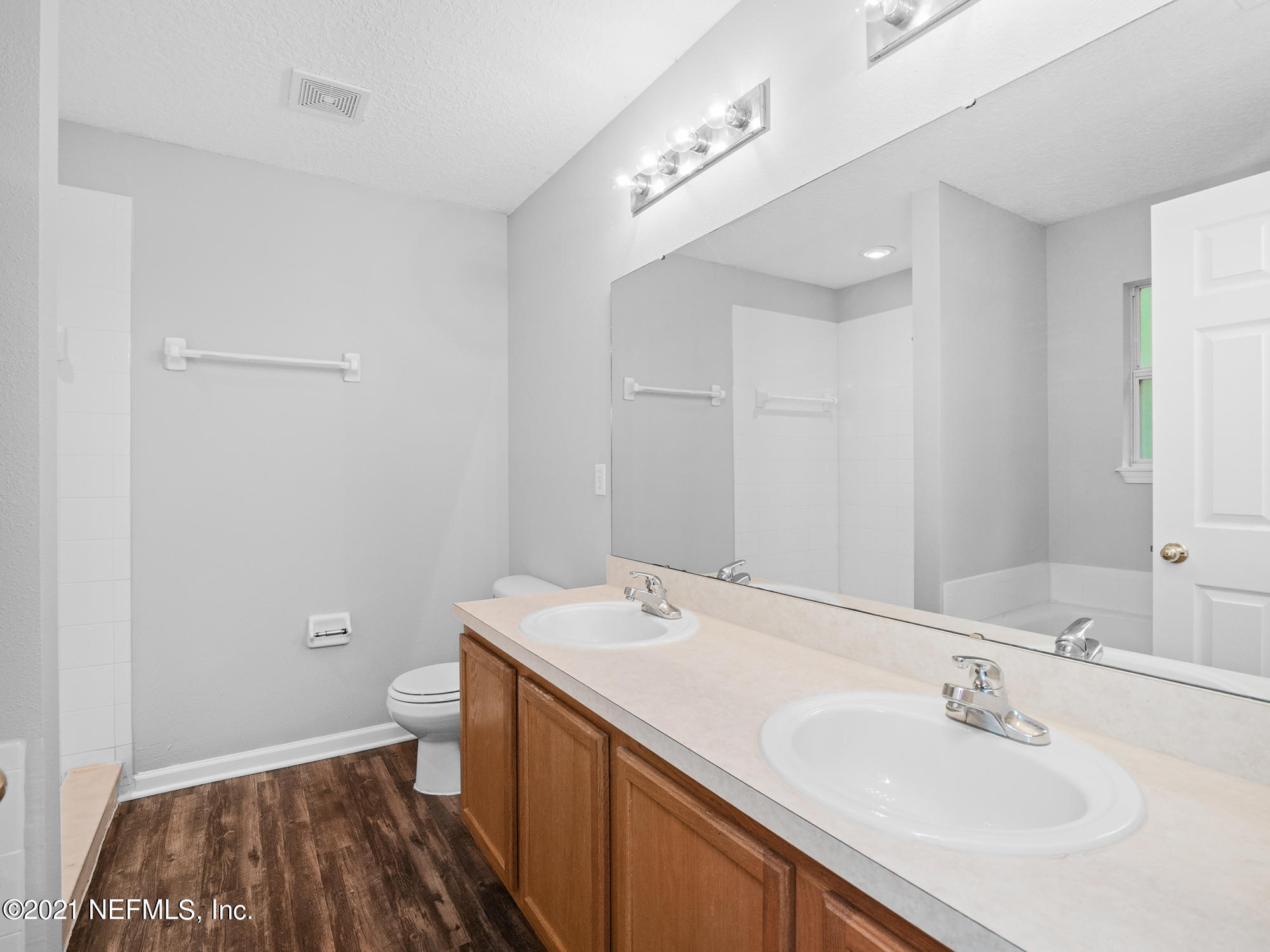 5260 Collins Road, Unit 904 Jacksonville, FL 32244 - Photo 10 of 18 5260 Collins Rd Unit 904 Edit-11