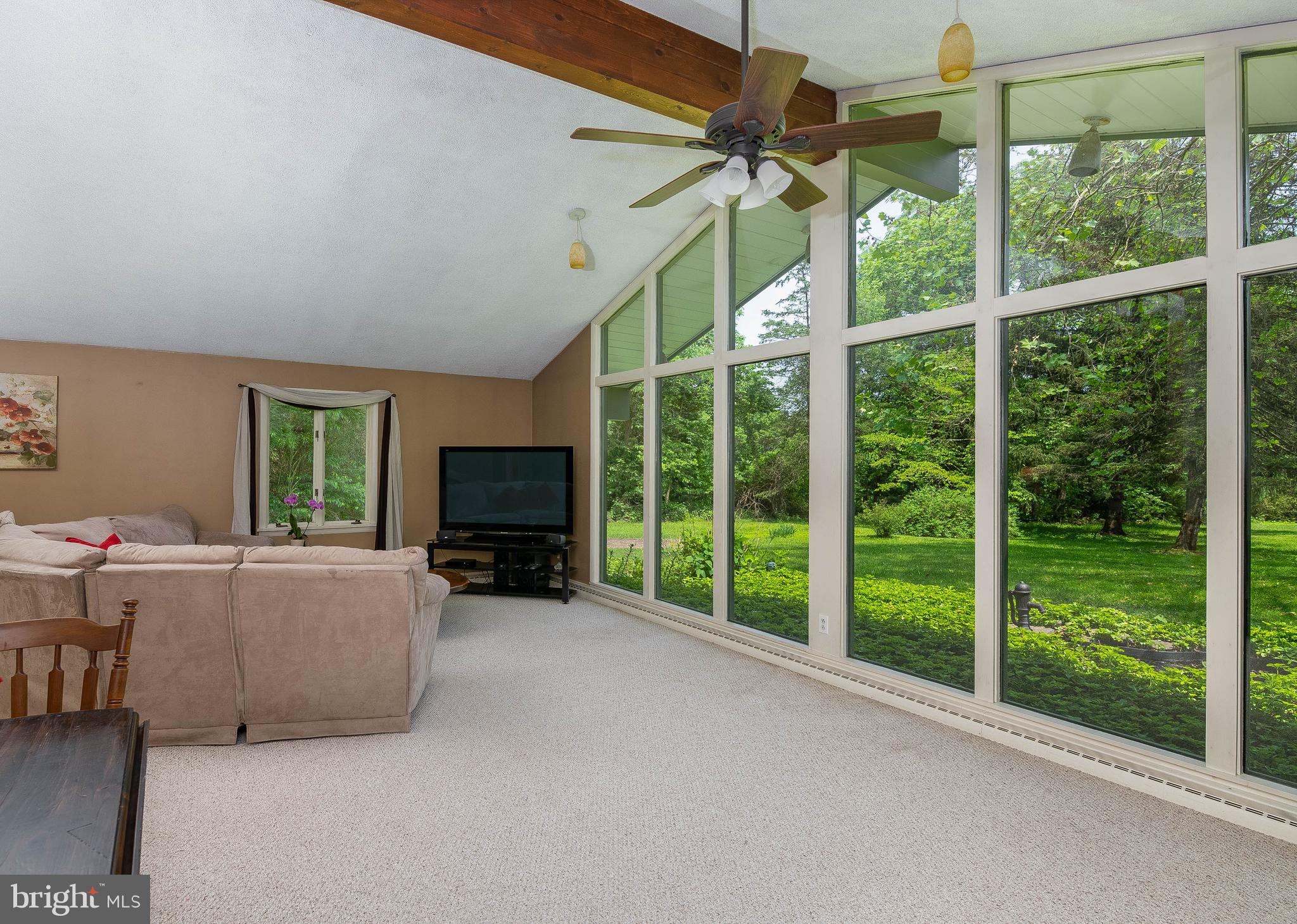 2147 Ward Road Green Lane, PA 18054 - Photo 2 of 41 Gallery Image 2