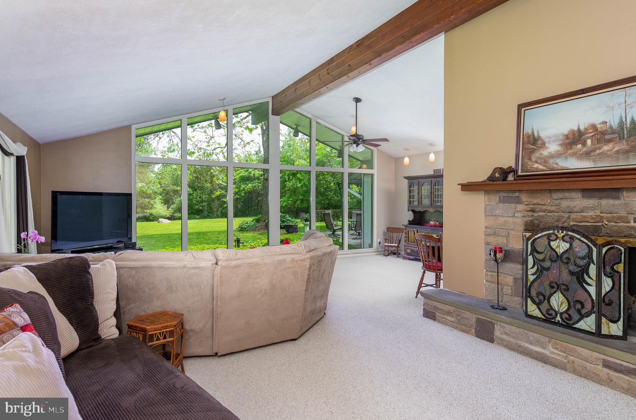2147 Ward Road Green Lane, PA 18054 - Photo 4 of 41 Gallery Image 4