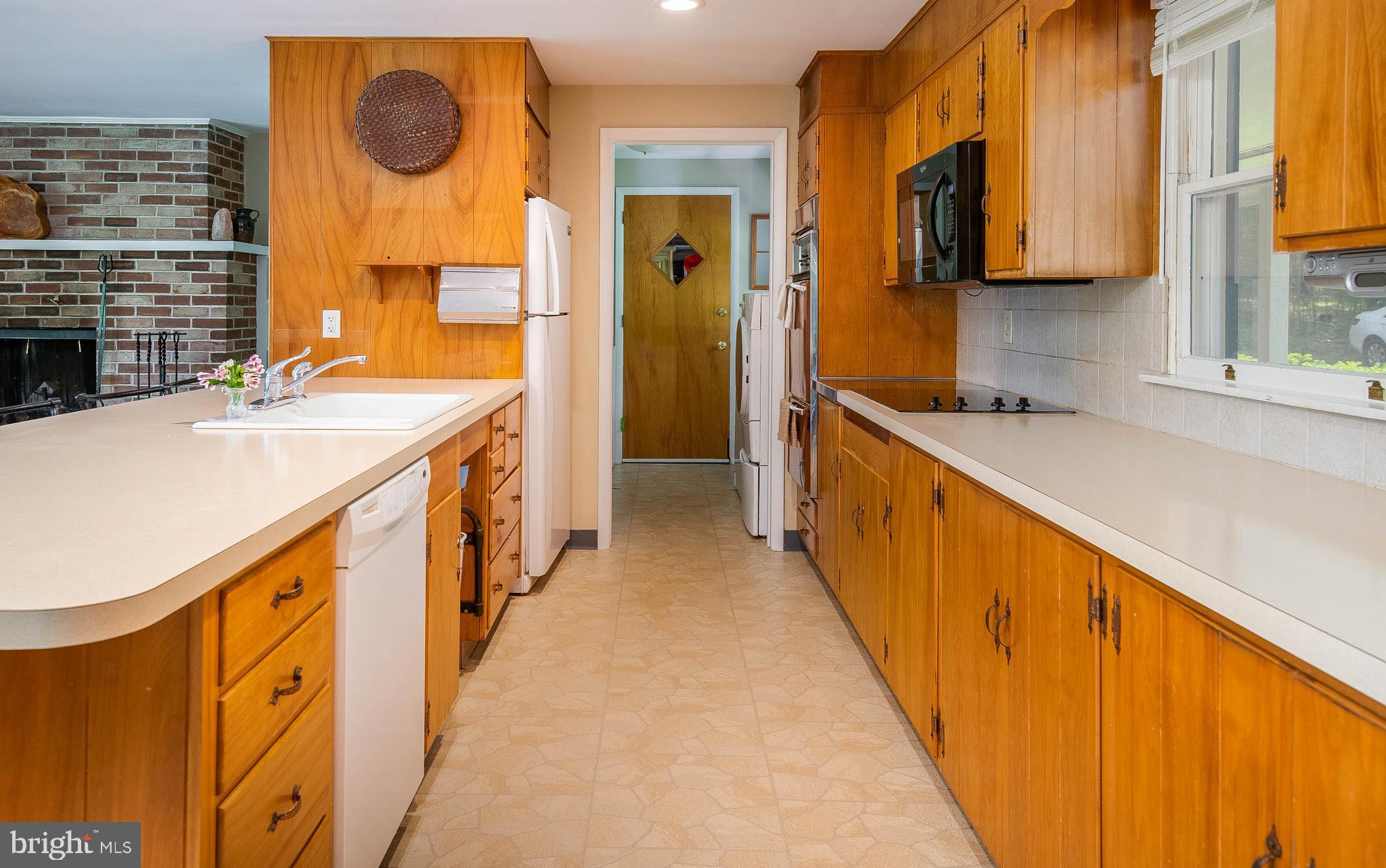 2147 Ward Road Green Lane, PA 18054 - Photo 9 of 41 Gallery Image 9