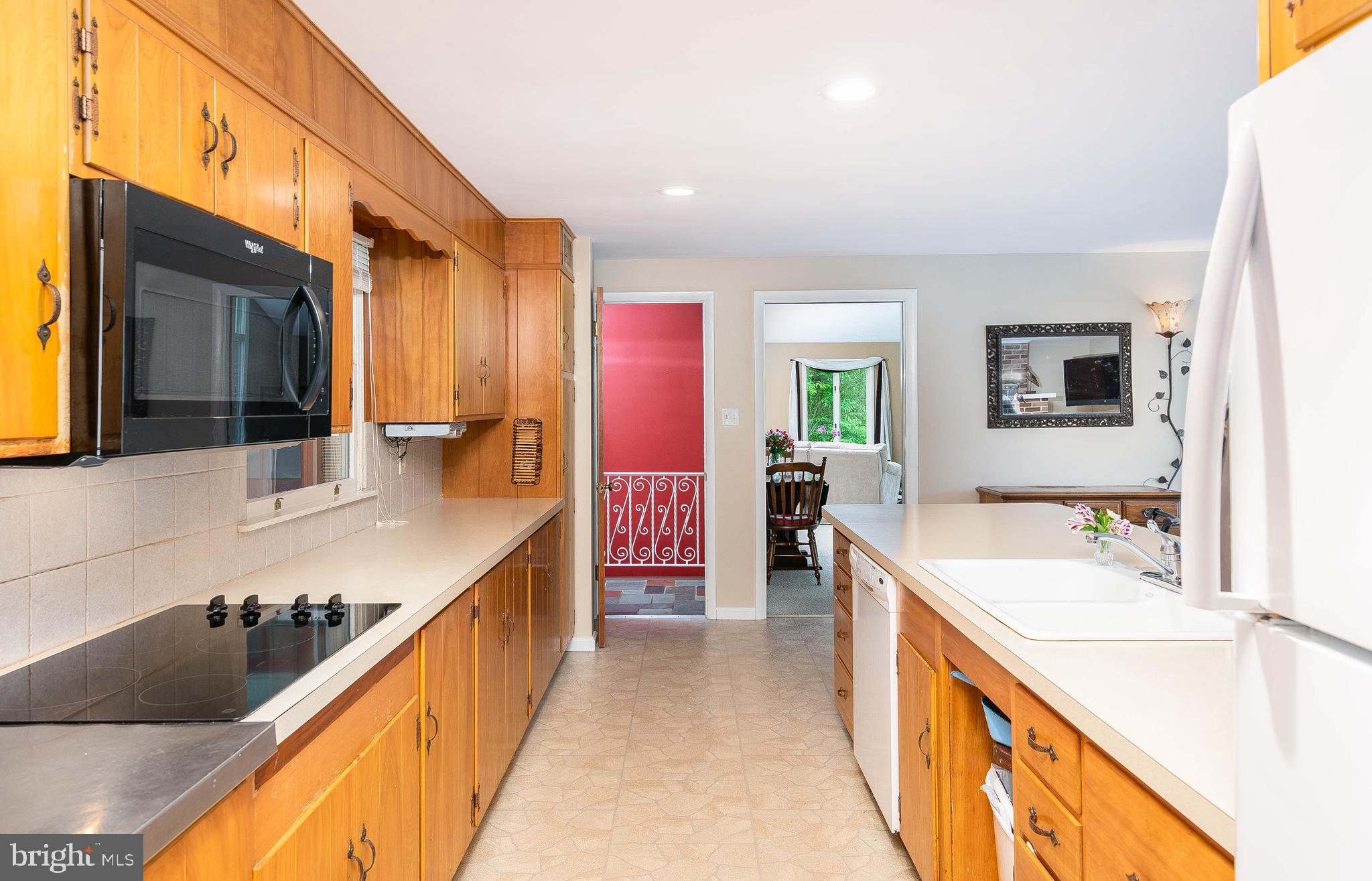 2147 Ward Road Green Lane, PA 18054 - Photo 10 of 41 Gallery Image 10