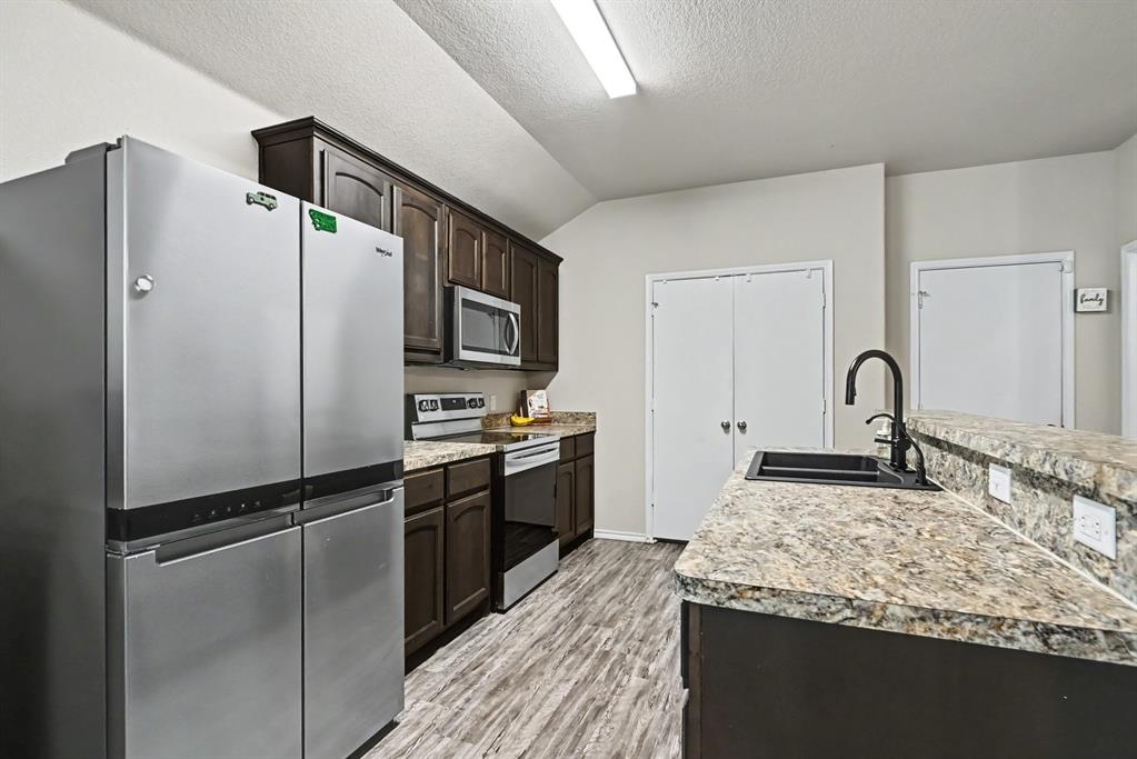 249 Walnut Bend Road Springtown, TX 76082 - Photo 9 of 29 Gallery Image 9