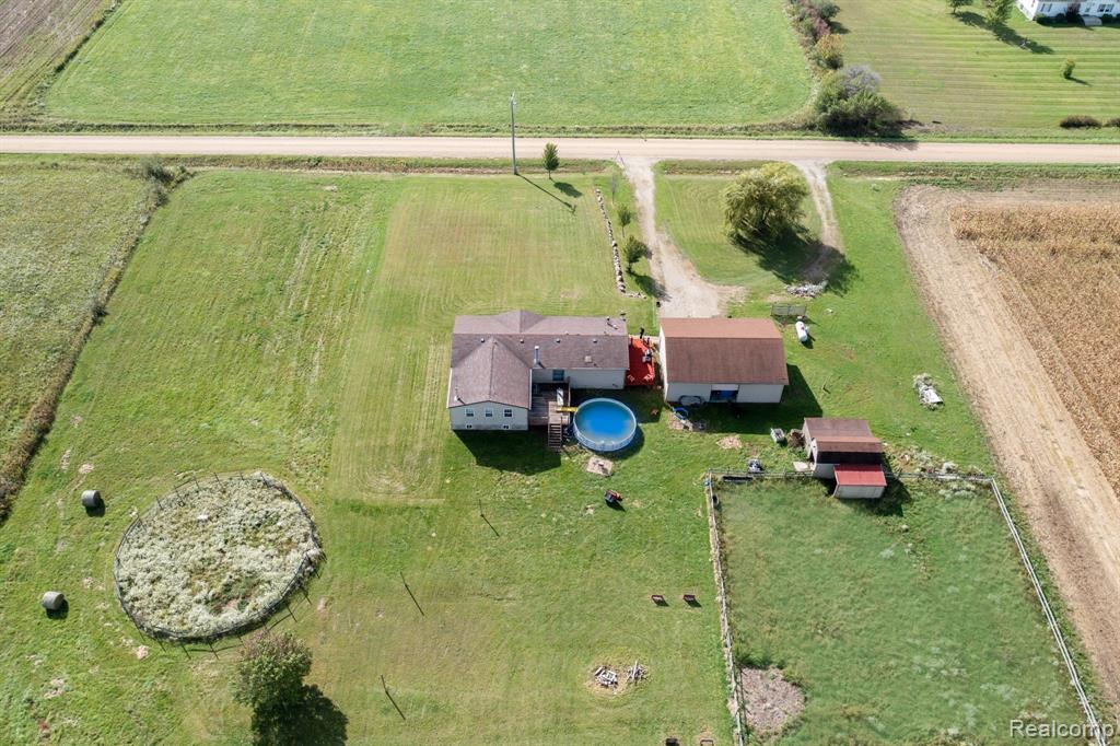 8610 Lohr Road Avoca, MI 48006 - Photo 11 of 37