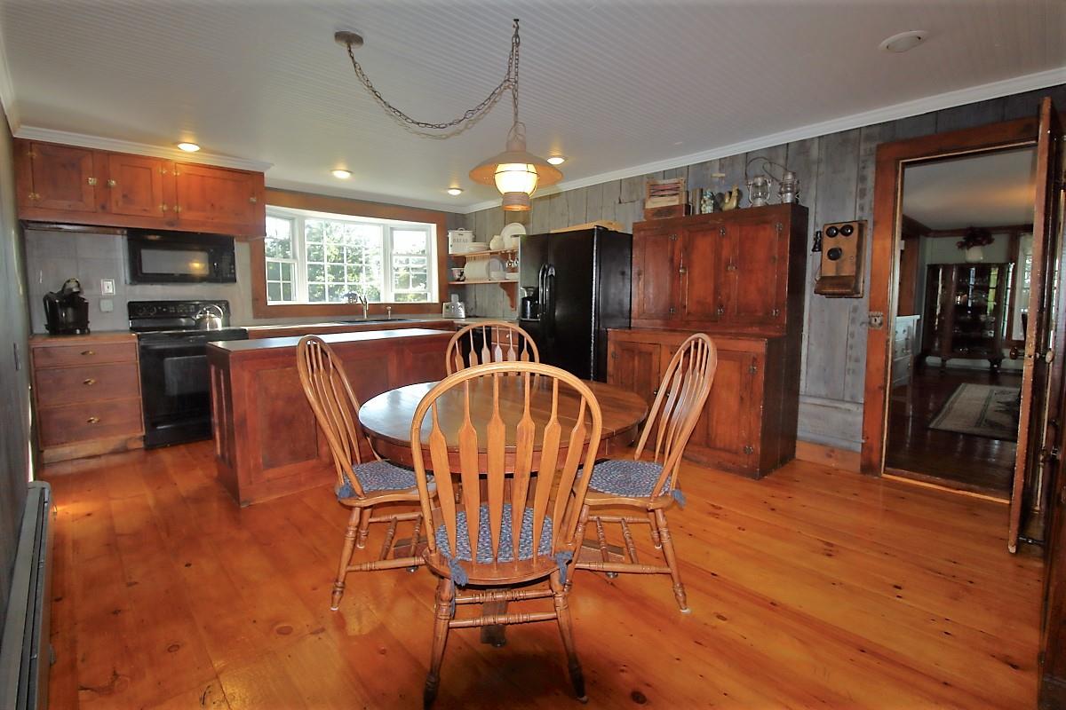 3077 West Shore Road Isle La Motte, VT 05463 - Photo 15 of 40