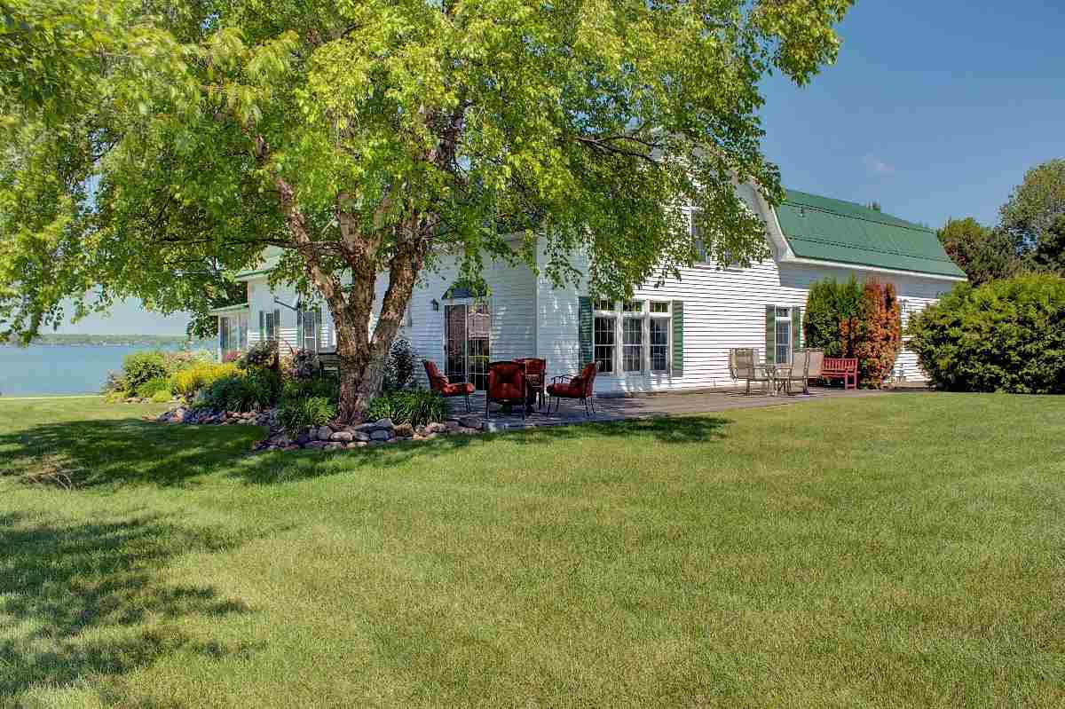 3077 West Shore Road Isle La Motte, VT 05463 - Photo 5 of 40