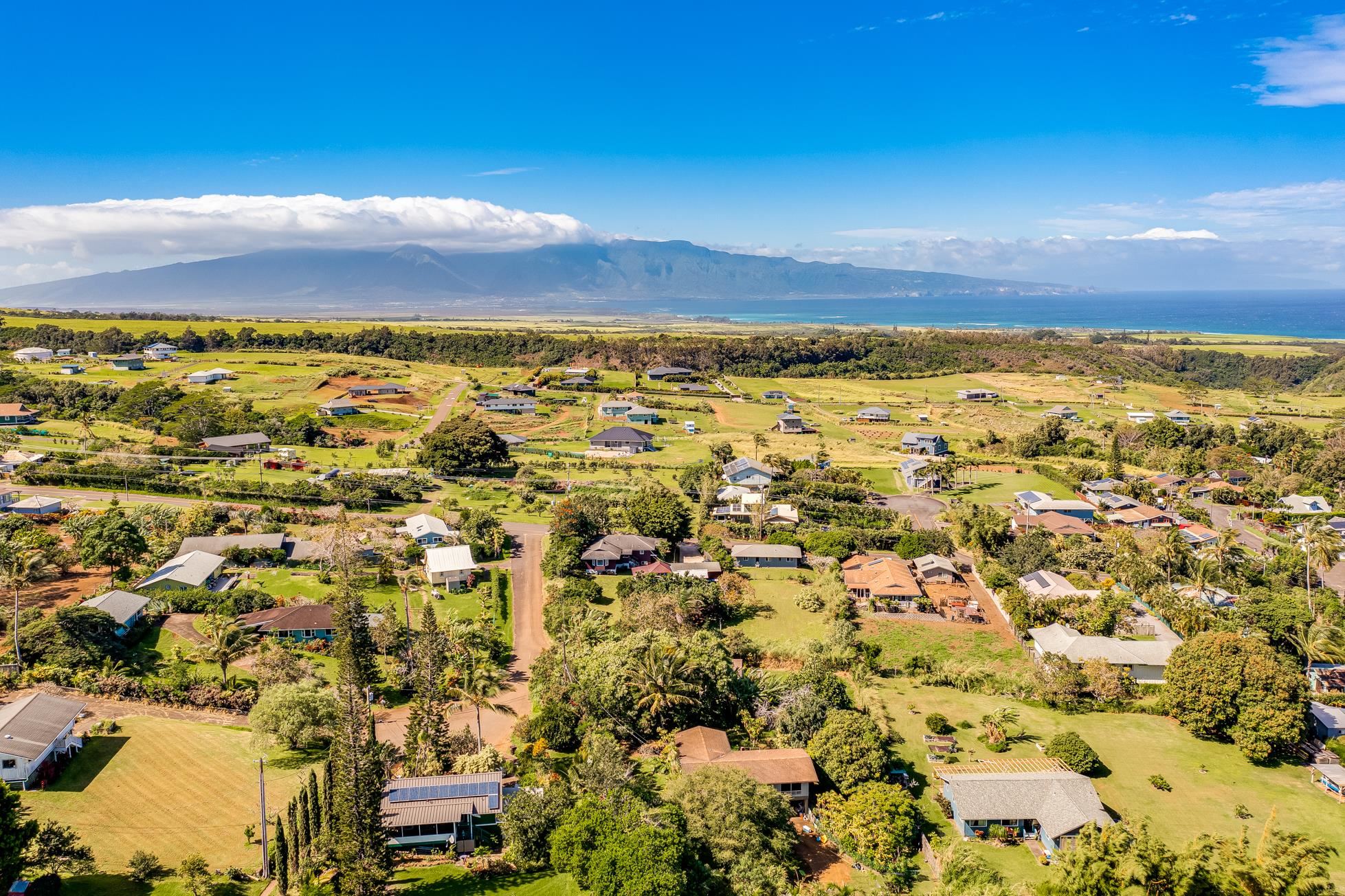 951 Kokomo Road Haiku, HI 96708 - Photo 2 of 50