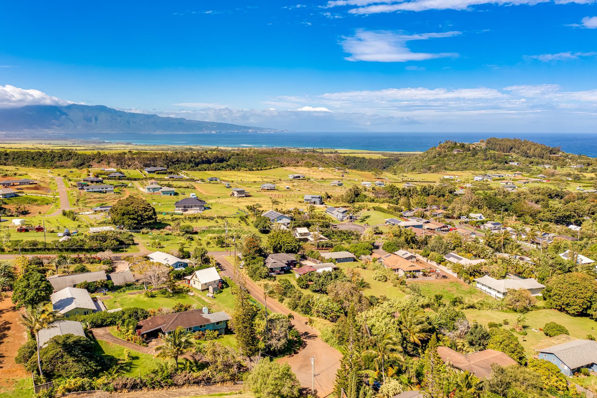951 Kokomo Road Haiku, HI 96708 - Photo 50 of 50 a view of a sky from a city