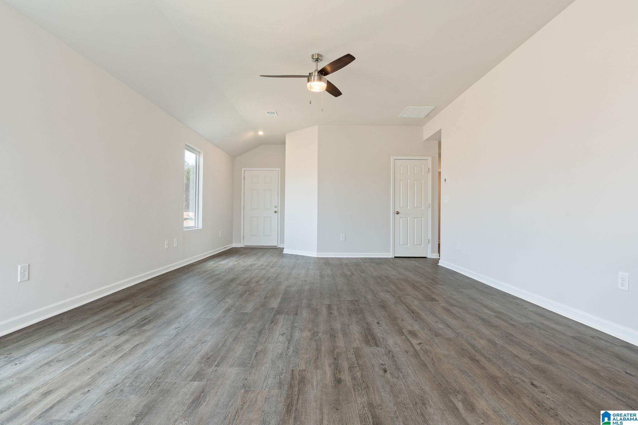 166 Bow Court Talladega, AL 35160 - Photo 5 of 34