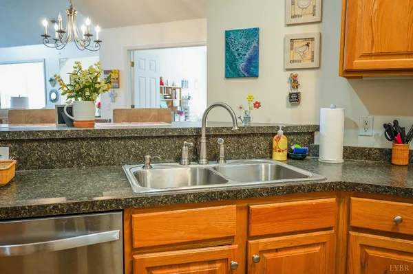 $389,900 | 1099 Jefferson Way, Forest, VA 24551