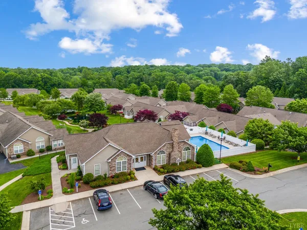 $389,900 | 1099 Jefferson Way, Forest, VA 24551