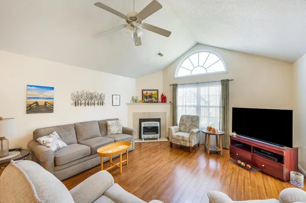 $389,900 | 1099 Jefferson Way, Forest, VA 24551