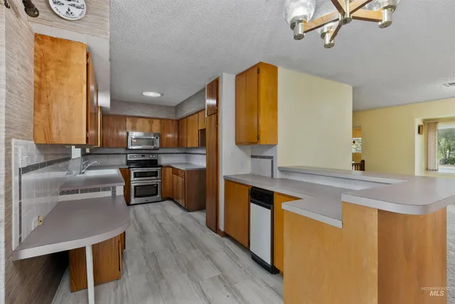 $650,000 | 9948 Ash Lane, Payette, ID 83661