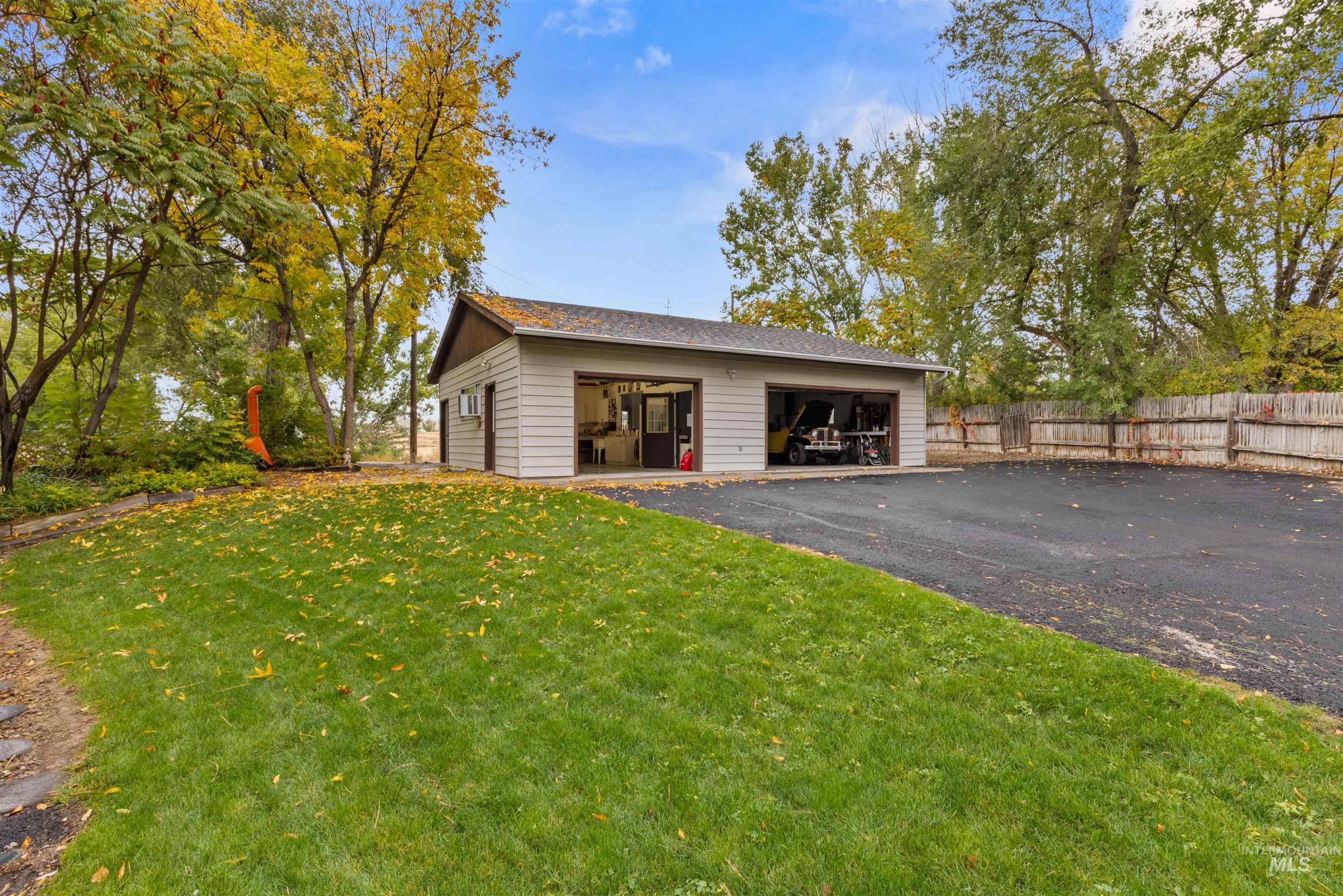 9948 Ash Lane Payette, ID 83661 - Photo 27 of 34 View of detached garage