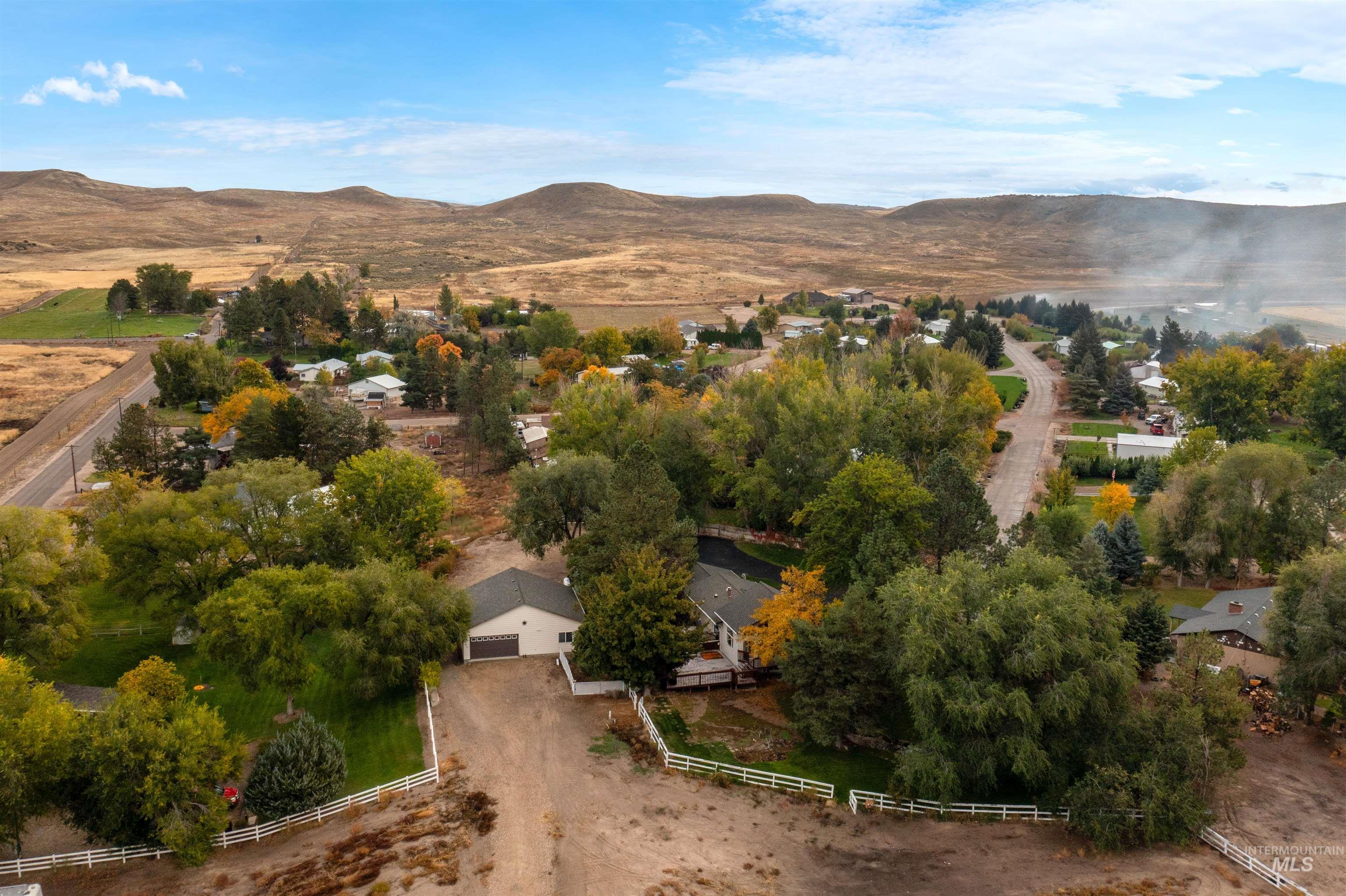 9948 Ash Lane Payette, ID 83661 - Photo 4 of 34 Aerial view of property's location featuring rural landscape and mountains