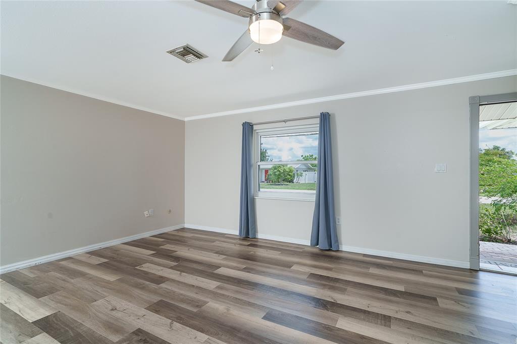 22129 Rochester Avenue Port Charlotte, FL 33952 - Photo 9 of 38 Gallery Image 9