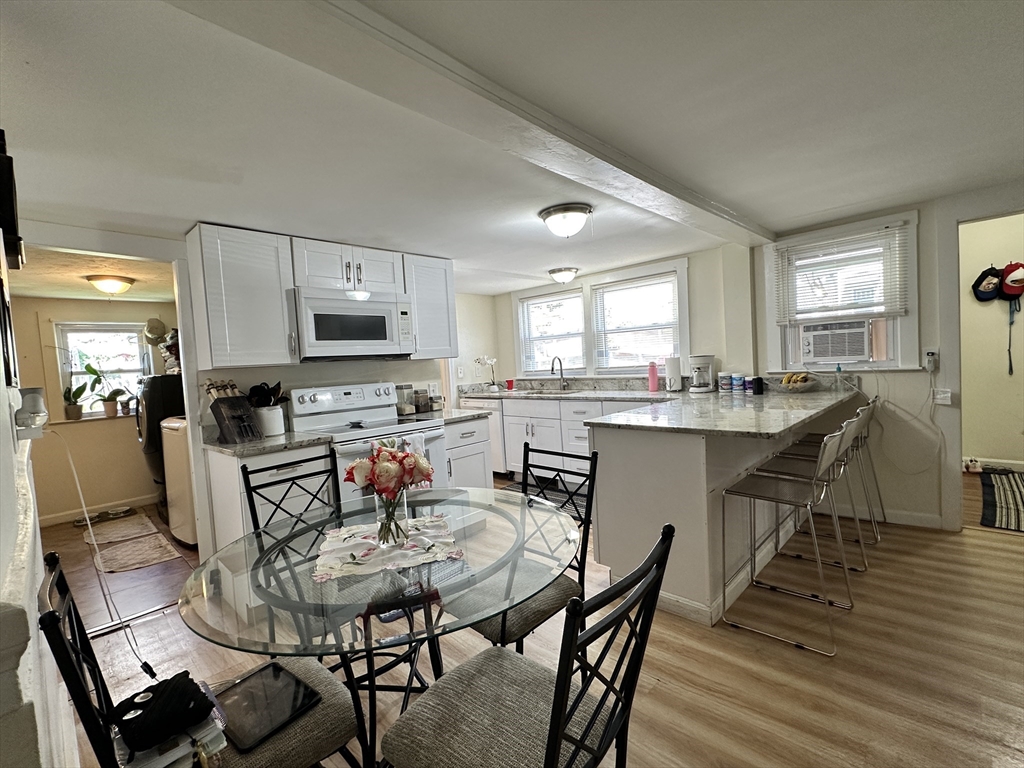 78 Upland Street Worcester, MA 01607 - Photo 4 of 24