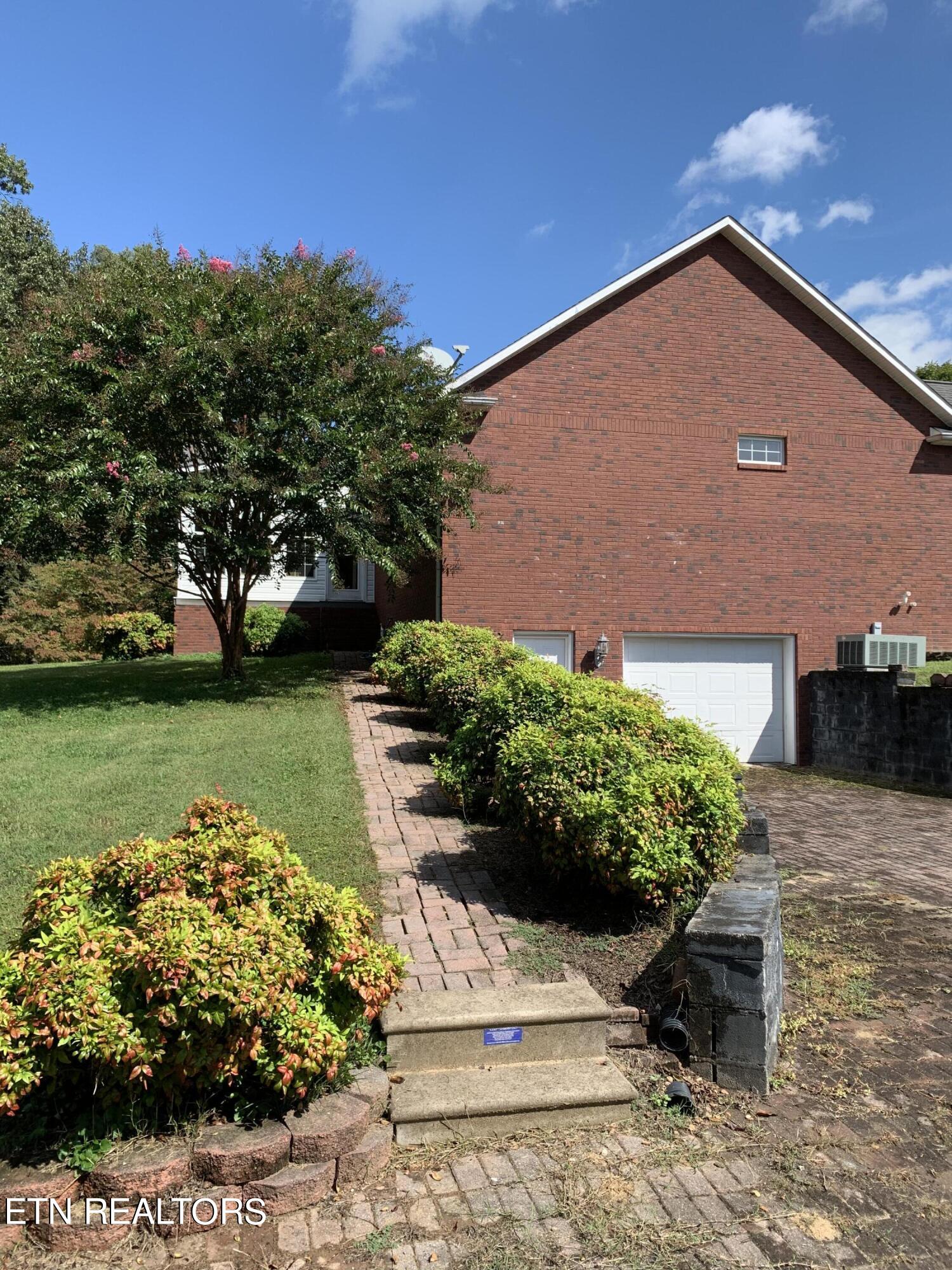 1159 Mayflower Road Kingston, TN 37763 - Photo 3 of 22 IMG_2718