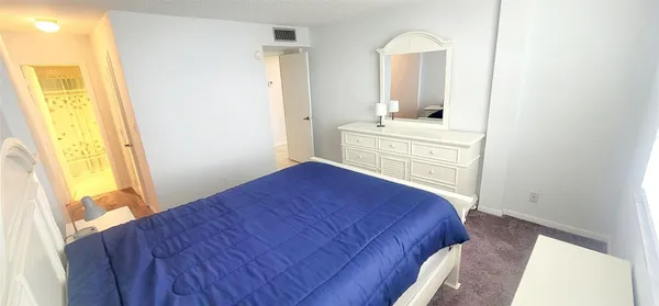 $299,900 | 1009 North Ocean Boulevard, Unit 411, Pompano Beach, FL 33062