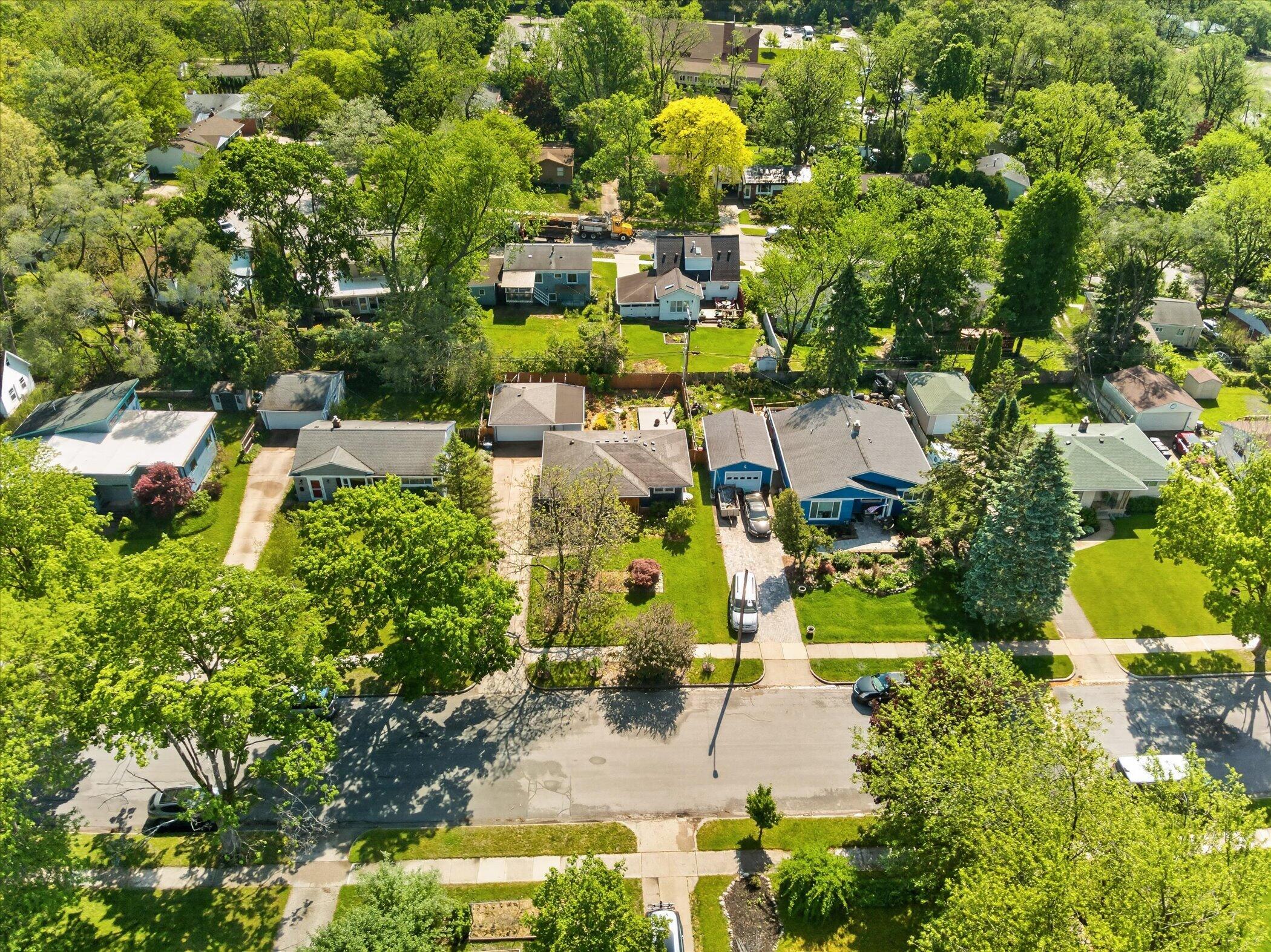 900 Pomona Road Ann Arbor, MI 48103 - Photo 49 of 60 49-900-Pomona-Rd-WindowStill
