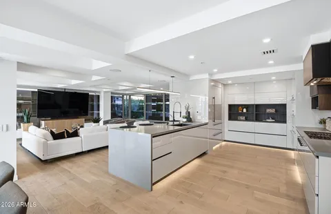 $1,495,000 | 7157 East Rancho Vista Drive, Unit 4001, Scottsdale, AZ 85251