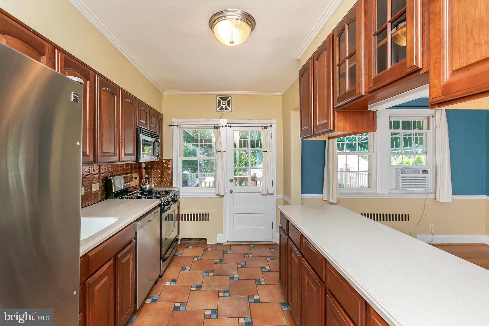 61 Dunkirk Road Baltimore, MD 21212 - Photo 16 of 63