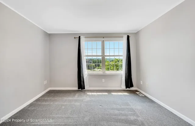 $265,000 | 14 Fiore Court, Duryea, PA 18642