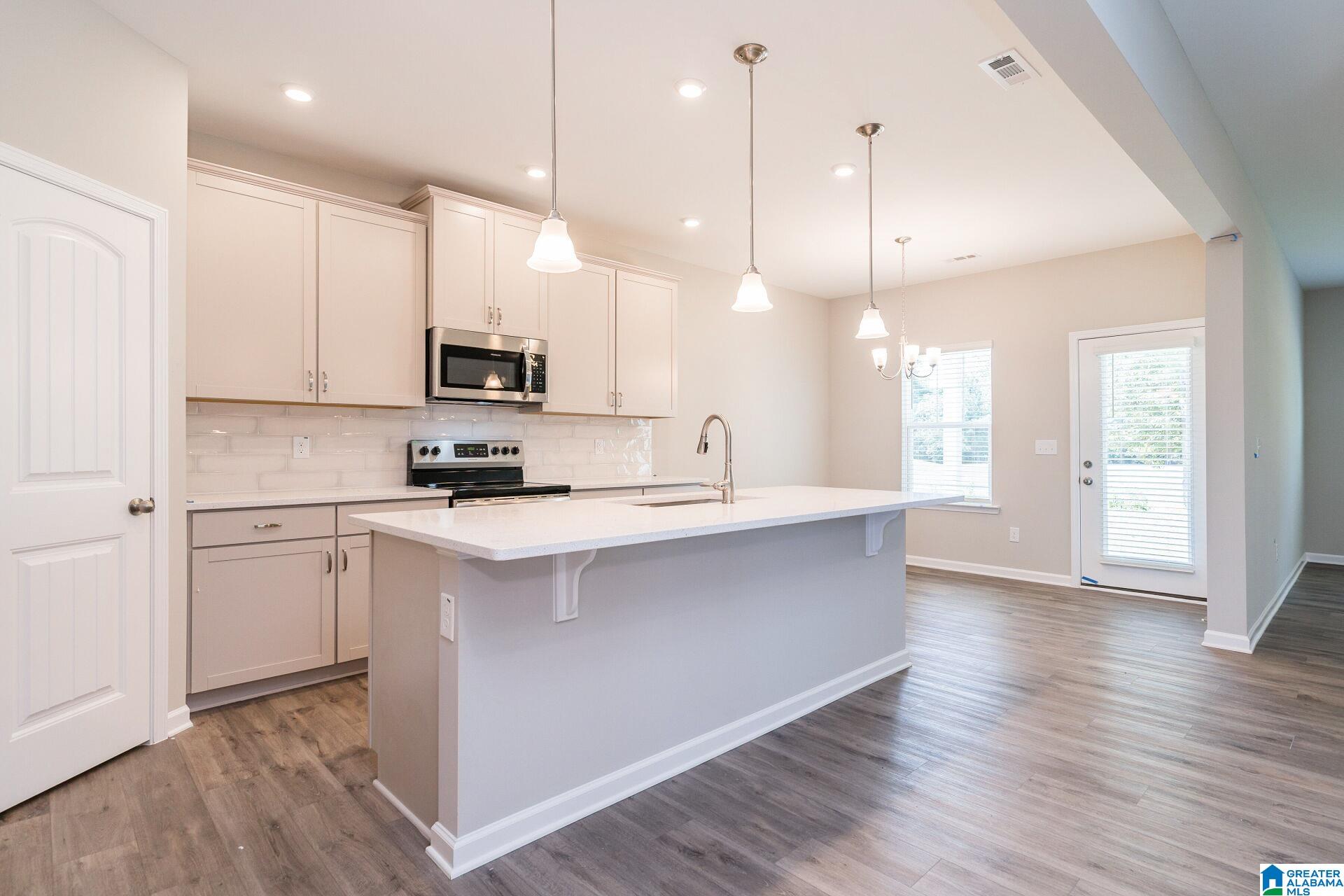 6040 Arbor Ridge Drive Moody, AL 35004 - Photo 6 of 31