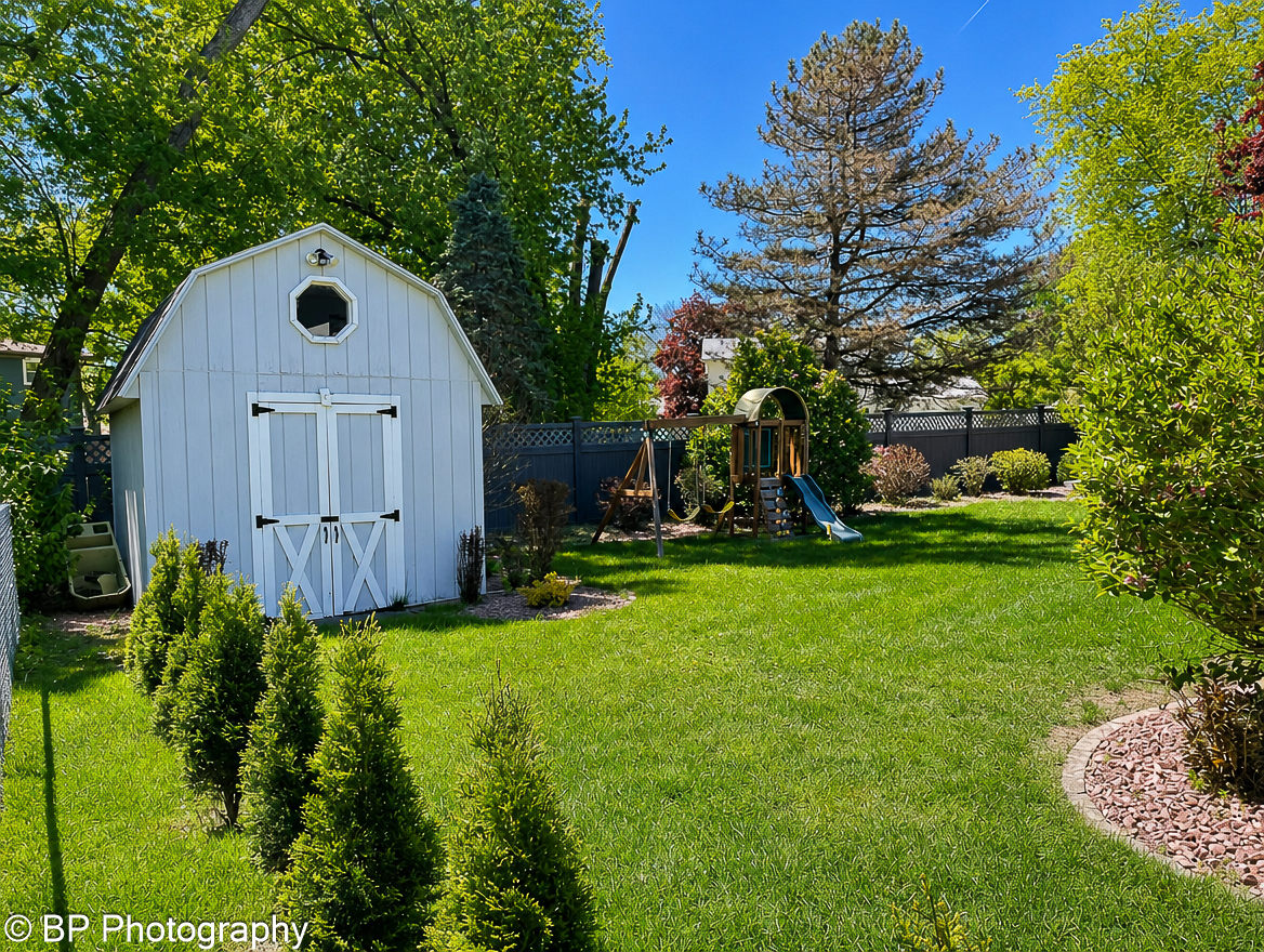516 Beck Road Lindenhurst, IL 60046 - Photo 23 of 23