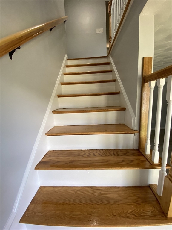 29 Styles Drive Peabody, MA 01960 - Photo 20 of 41 a view of entryway