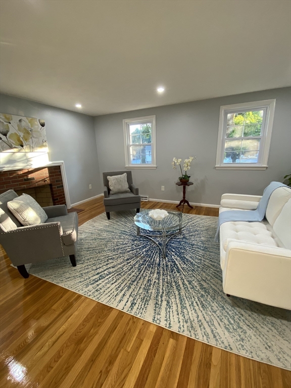 29 Styles Drive Peabody, MA 01960 - Photo 2 of 41